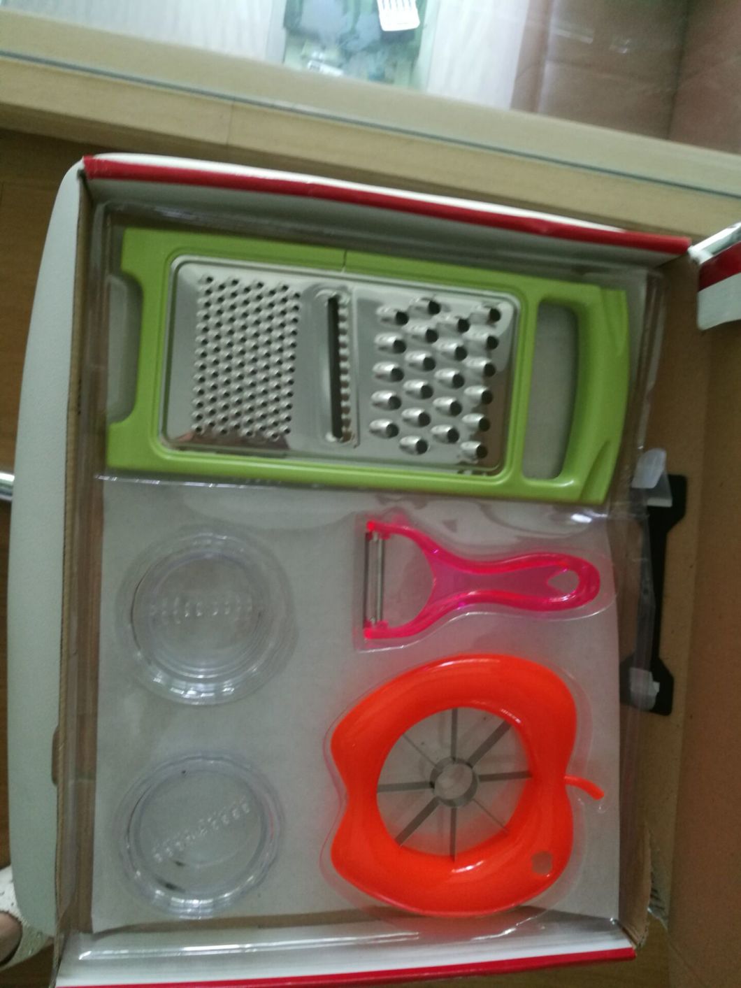 Plastic Vegetable Grater with Stainless Steel Parts No. G005